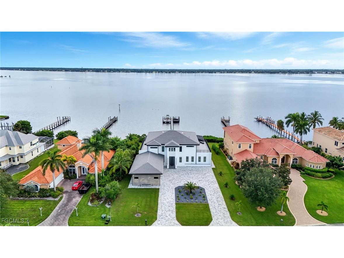 6390 River Club Court North Fort Myers FL 33917 2025022761 image4