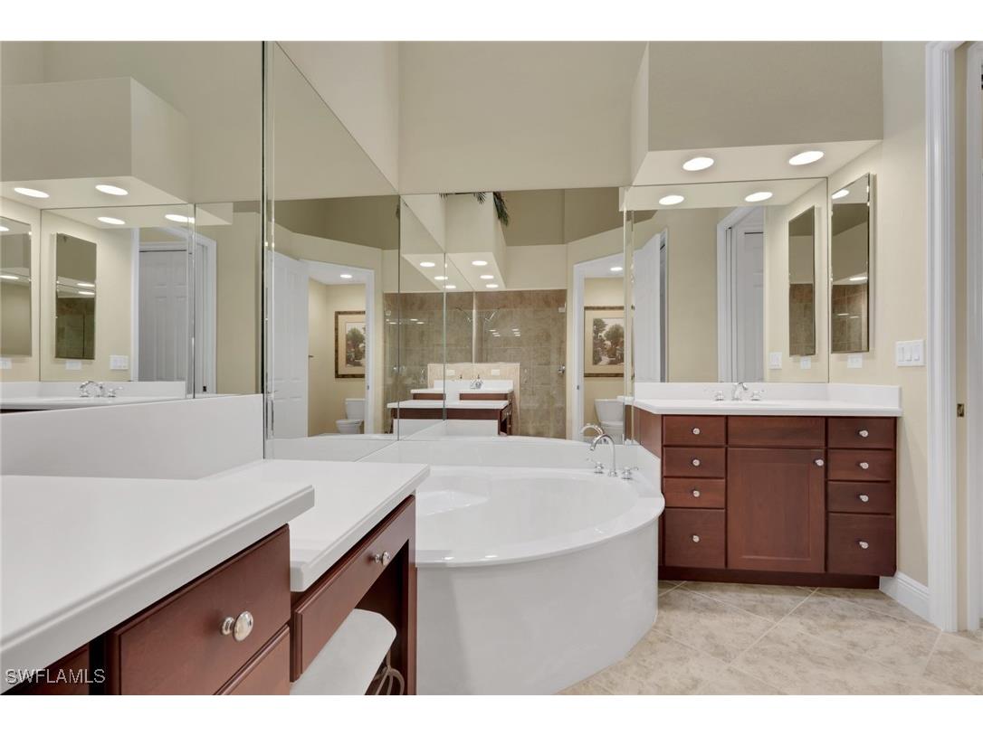 6397 Legacy Circle #2003 Naples FL 34113 226003028 image24