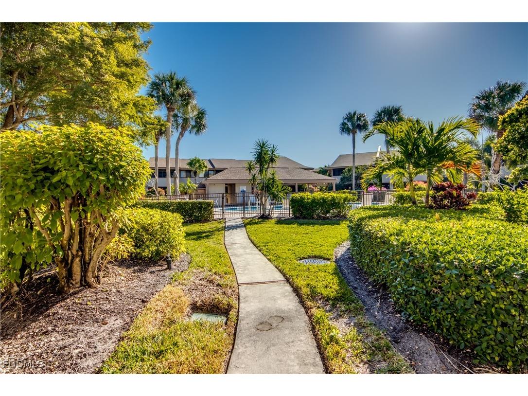 64 4th Street #A204 Bonita Springs FL 34134 2026002942 image25