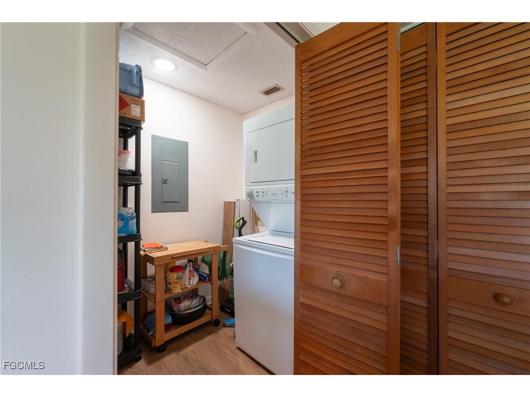 64 Clarice Court Venus FL 33960 2025022711 image21