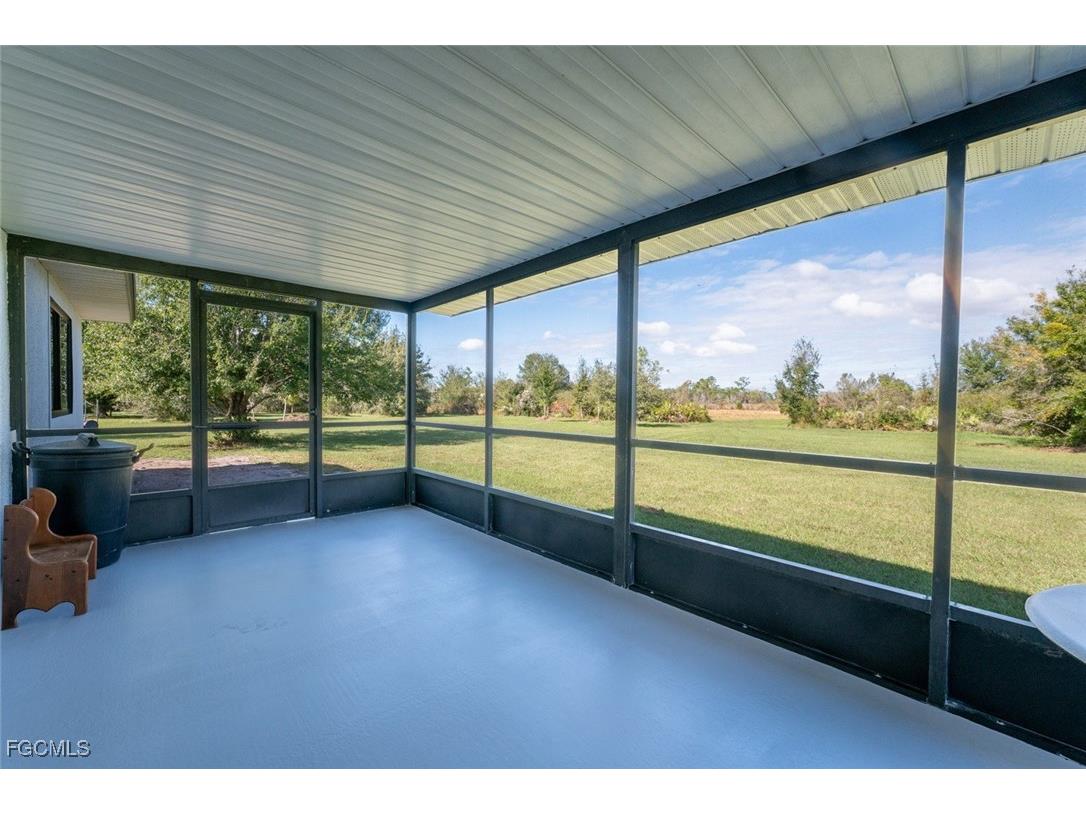 64 Clarice Court Venus FL 33960 2025022711 image23