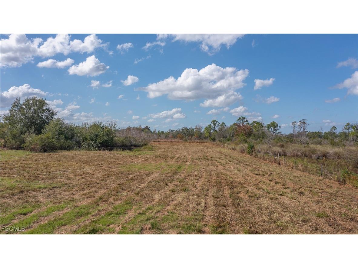 64 Clarice Court Venus FL 33960 2025022711 image24