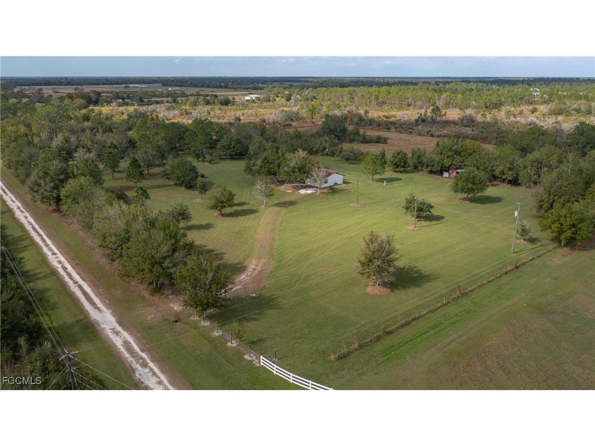 64 Clarice Court Venus FL 33960 2025022711 image29