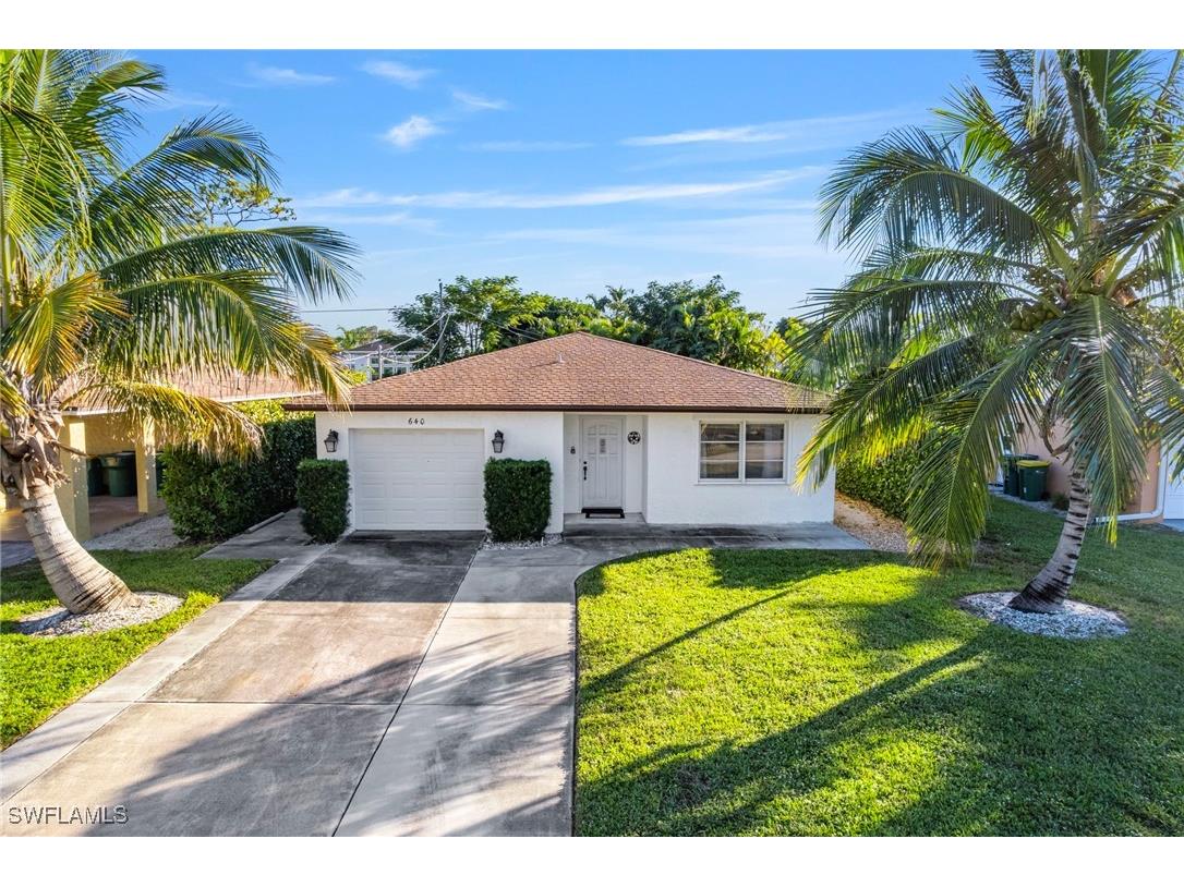 640 110th Avenue N Naples FL 34108 225079472 image1