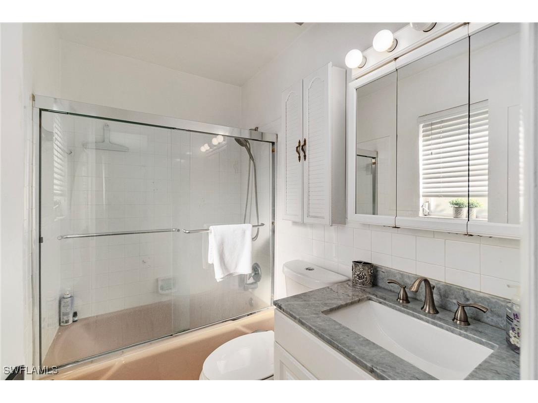 640 110th Avenue N Naples FL 34108 225079472 image24