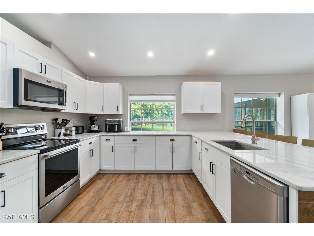 640 13th Street NW Naples FL 34120 225075766 image15