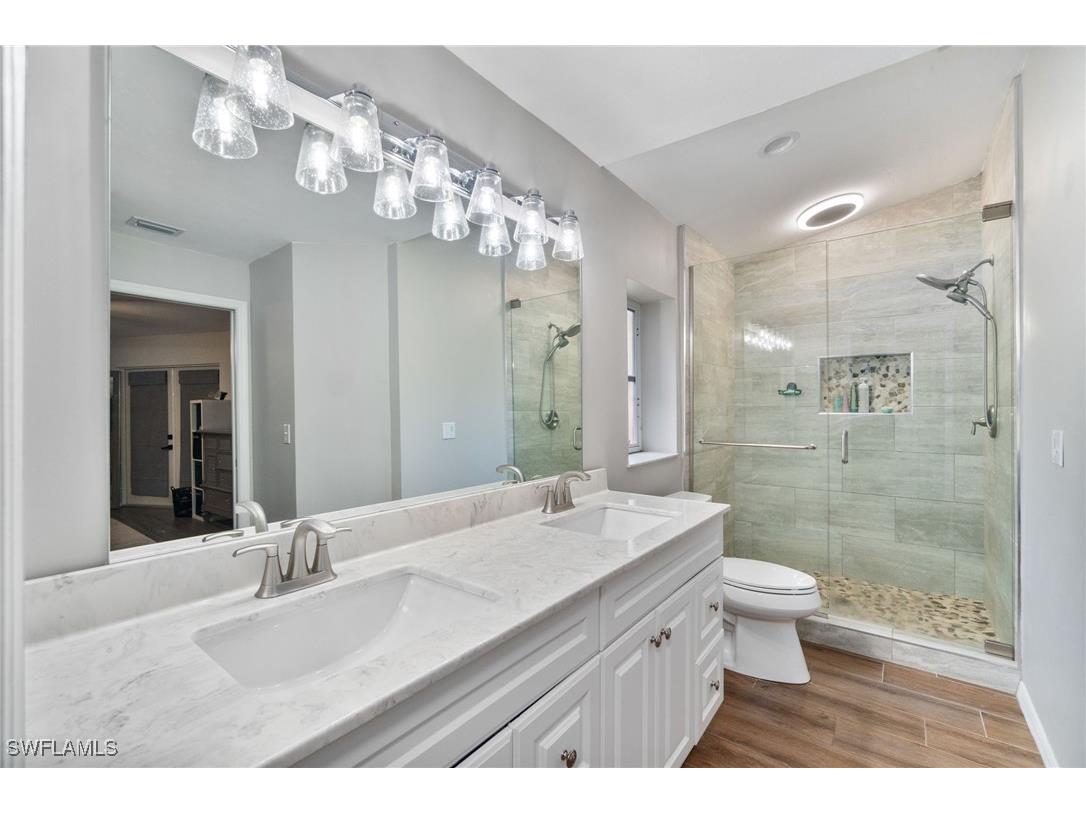 640 13th Street NW Naples FL 34120 225075766 image21