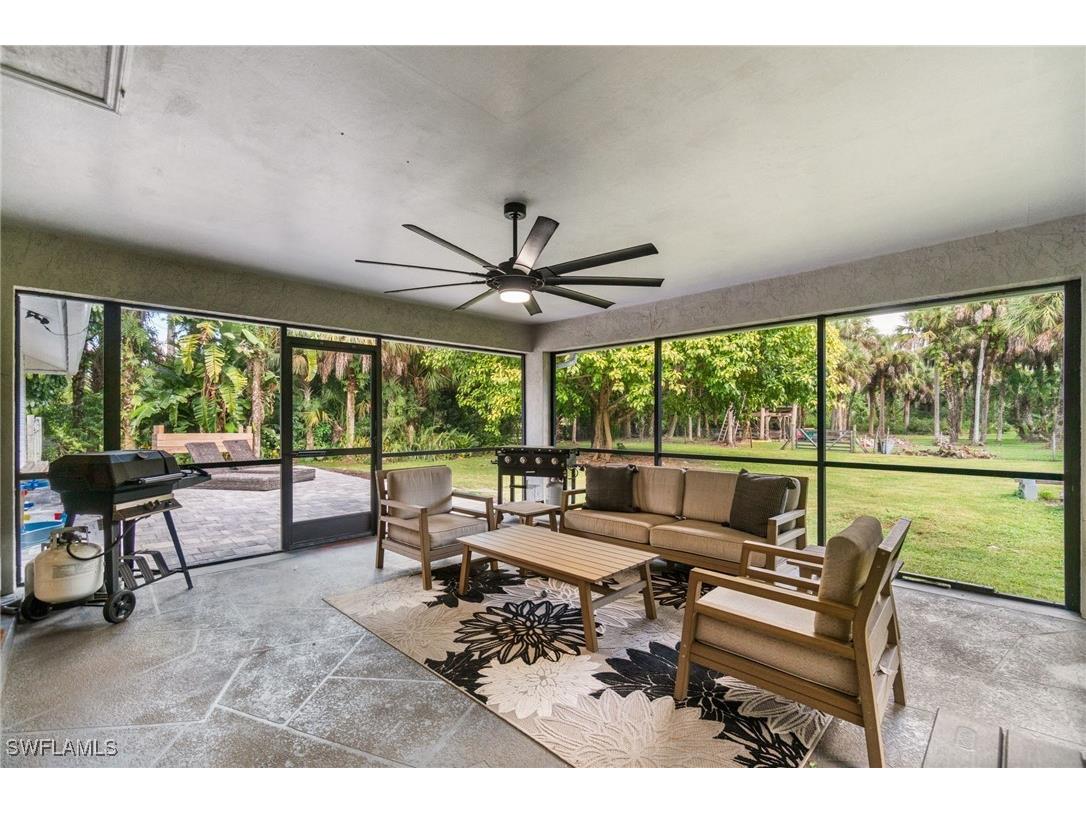 640 13th Street NW Naples FL 34120 225075766 image29