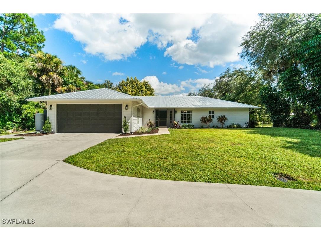 640 13th Street NW Naples FL 34120 225075766 image5