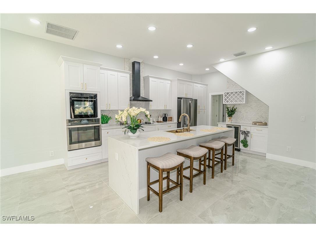 640 21st Street NW Naples FL 34120 224089697 image1