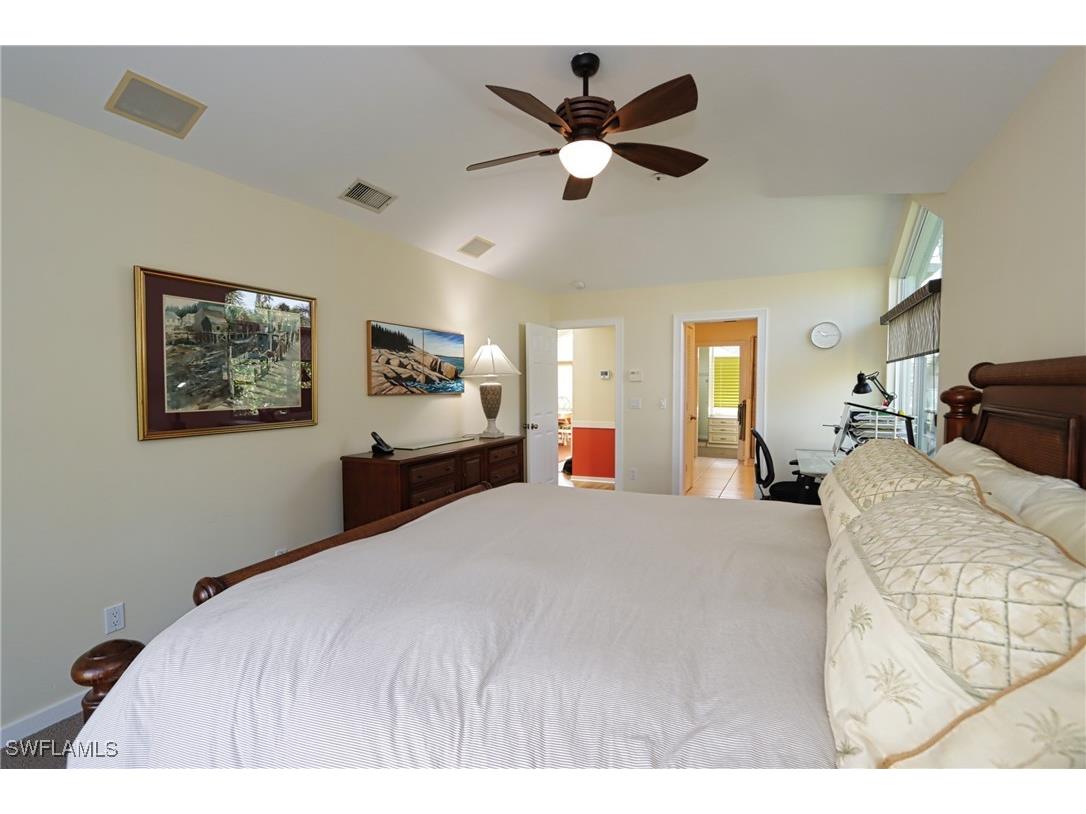 640 2nd Street S #2 Naples FL 34102 225058493 image10