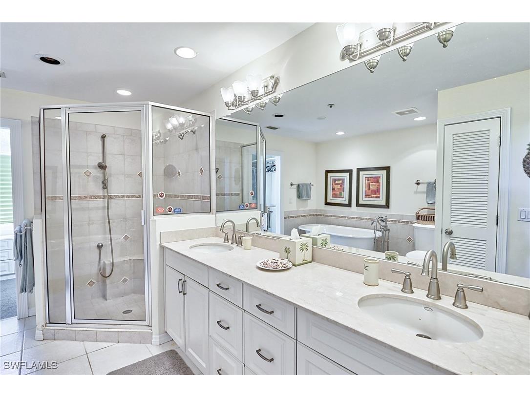 640 2nd Street S #2 Naples FL 34102 225058493 image11