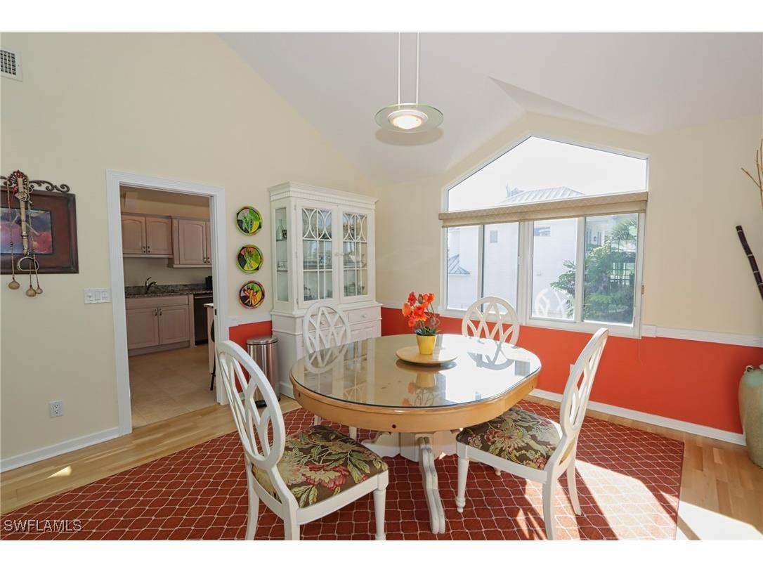 640 2nd Street S #2 Naples FL 34102 225058493 image5