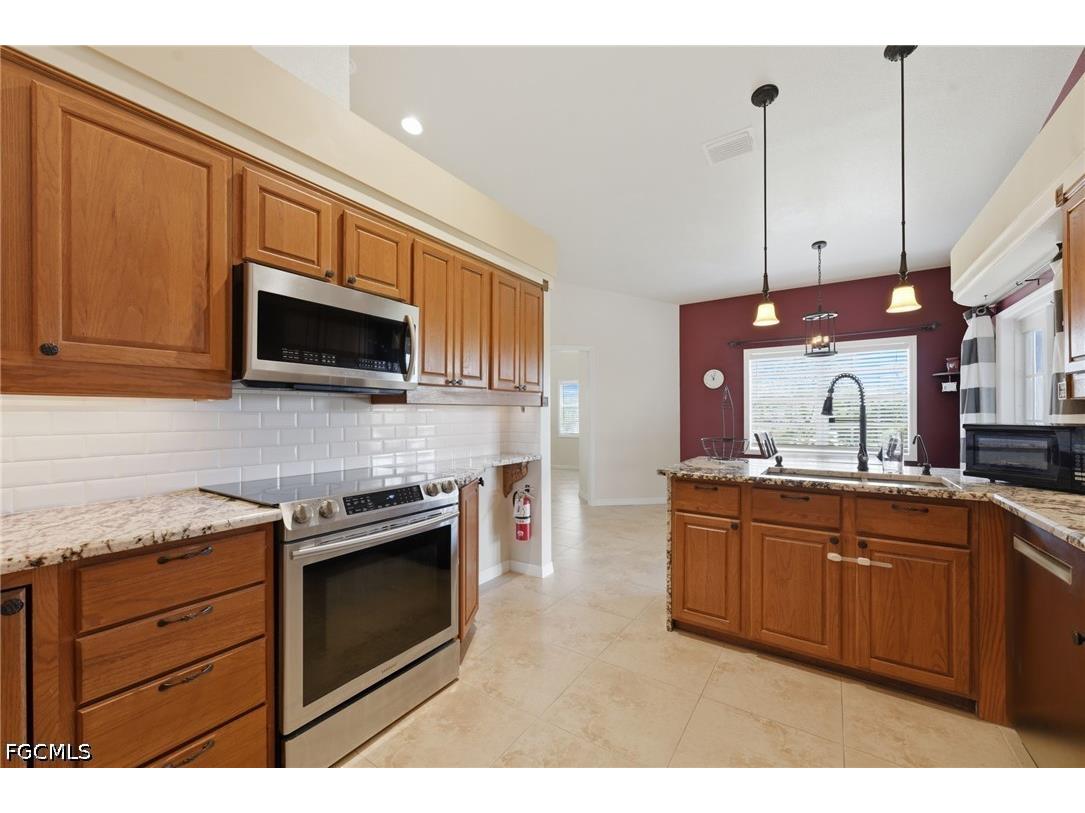 640 Clancy Street E Lehigh Acres FL 33974 2026022147 image8