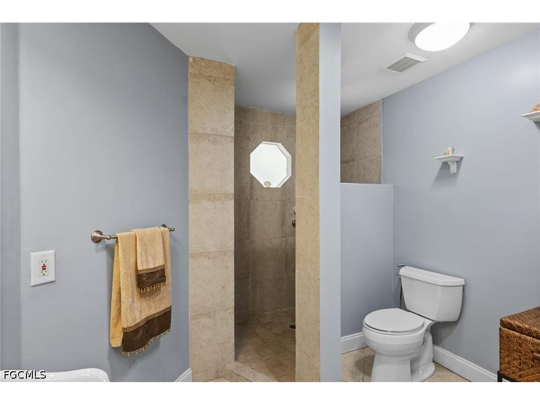 640 Desoto Boulevard S Naples FL 34117 2026014704 image16