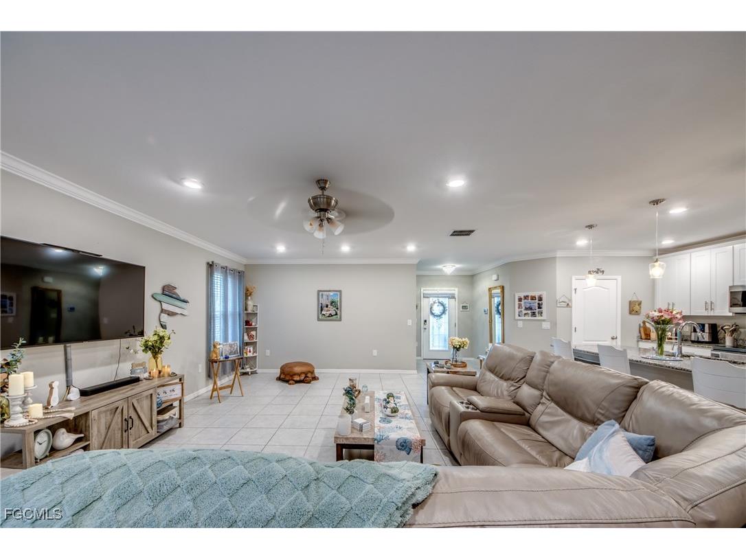 640 Encarnacion Street Punta Gorda FL 33983 2025007602 image12