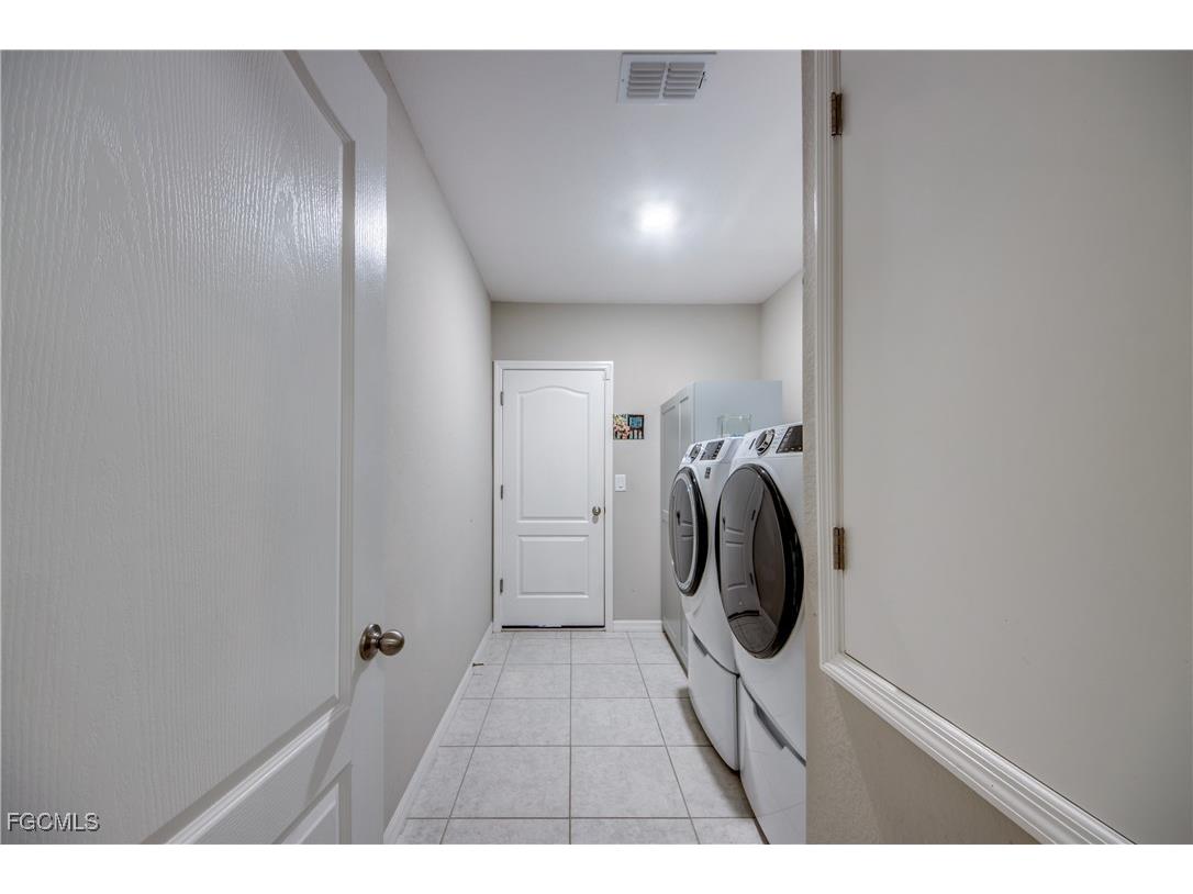 640 Encarnacion Street Punta Gorda FL 33983 2025007602 image33