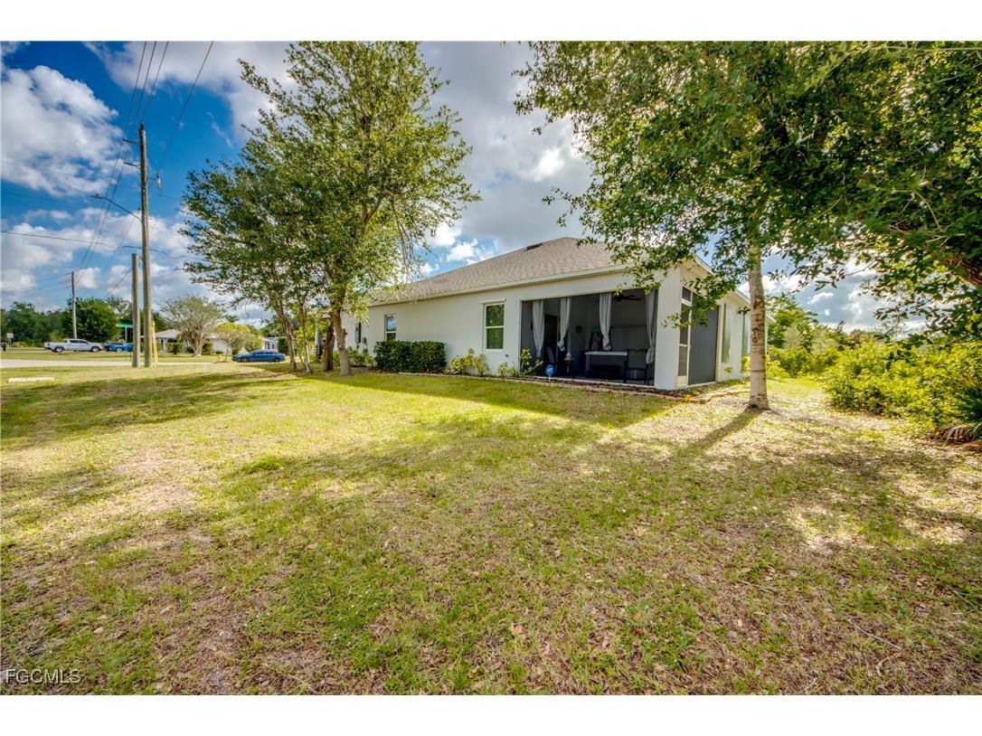 640 Encarnacion Street Punta Gorda FL 33983 2025007602 image39