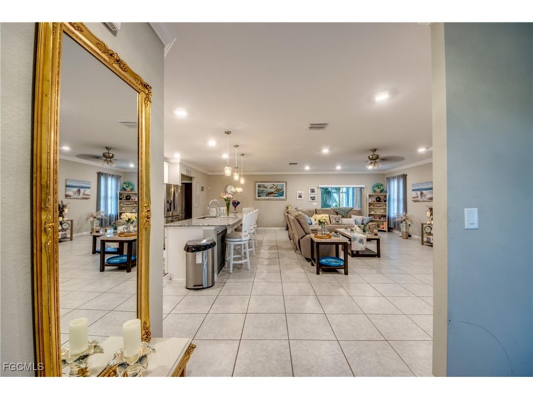 640 Encarnacion Street Punta Gorda FL 33983 2025007602 image6