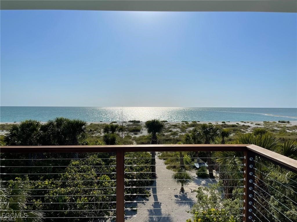 640 Gulf Lane #3 Captiva FL 33924 2026000340 image1