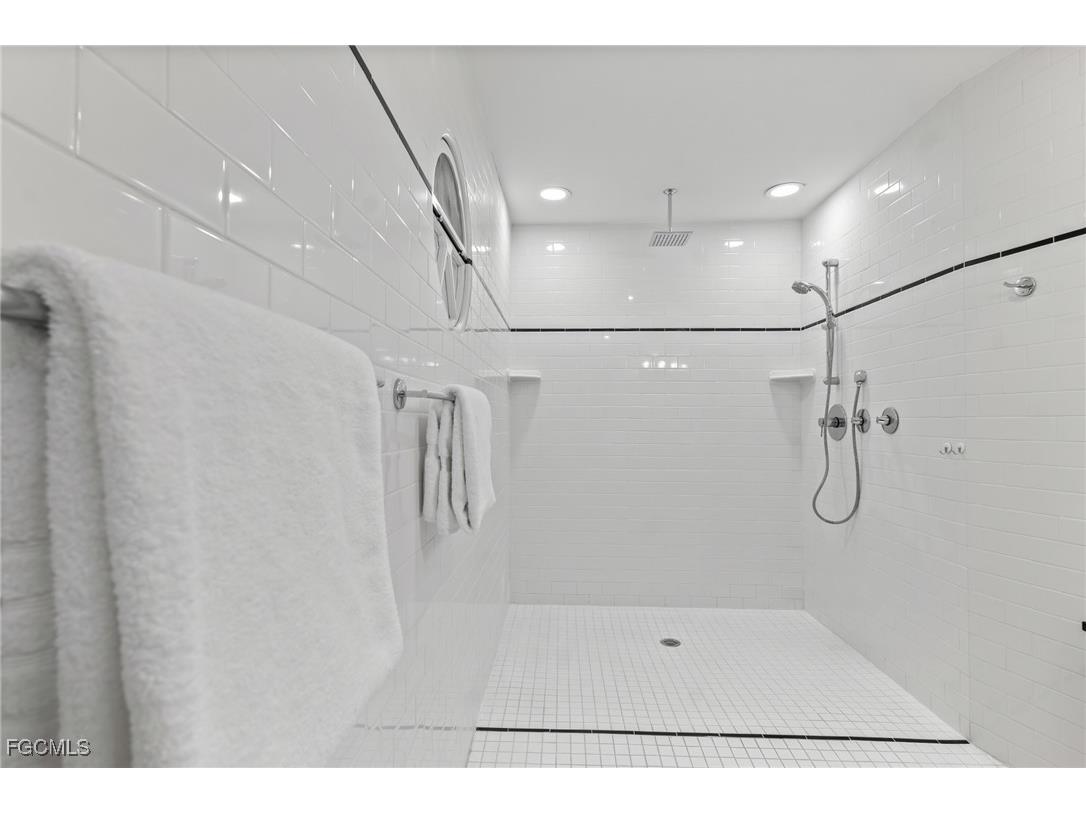 640 Jacana Circle Naples FL 34105 2025025621 image26