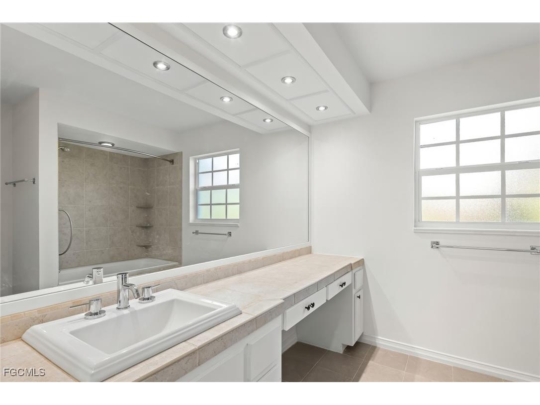 640 Jacana Circle Naples FL 34105 2025025621 image30