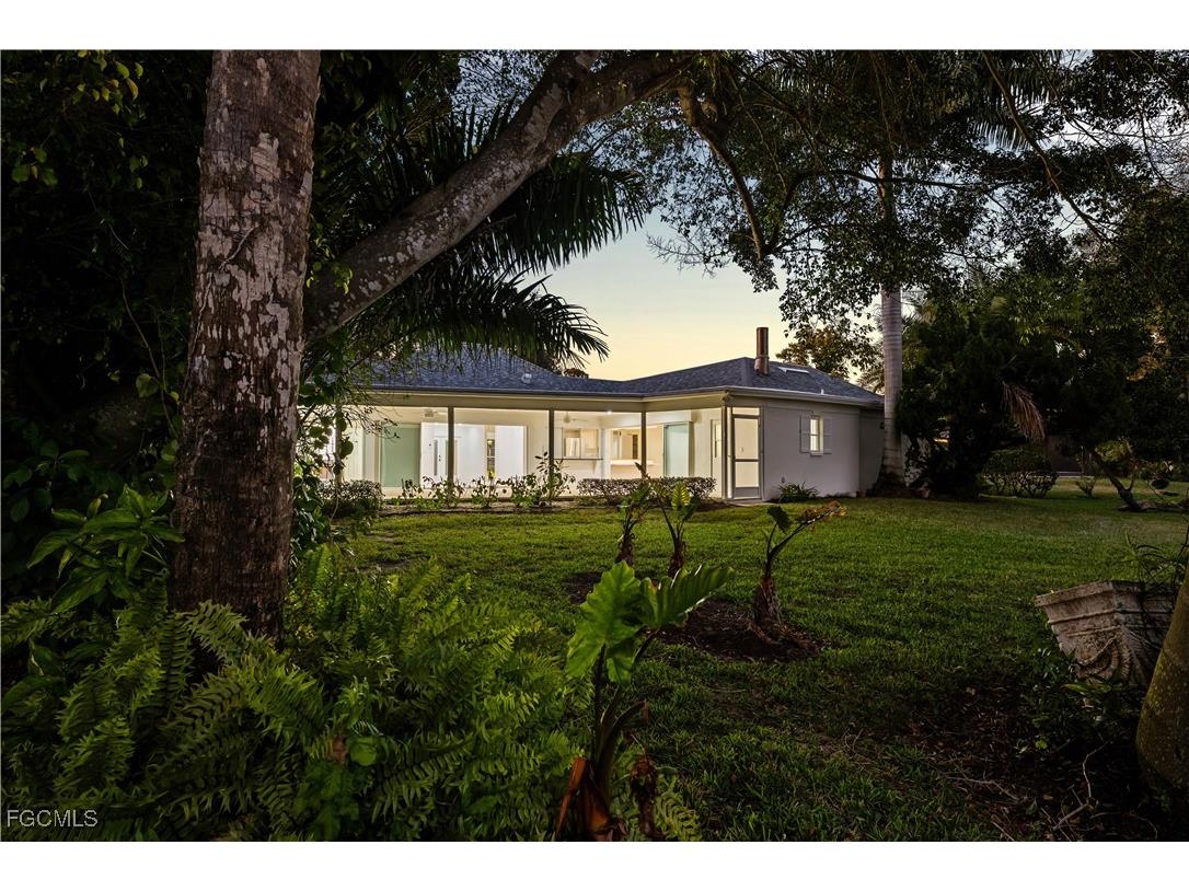 640 Jacana Circle Naples FL 34105 2025025621 image38