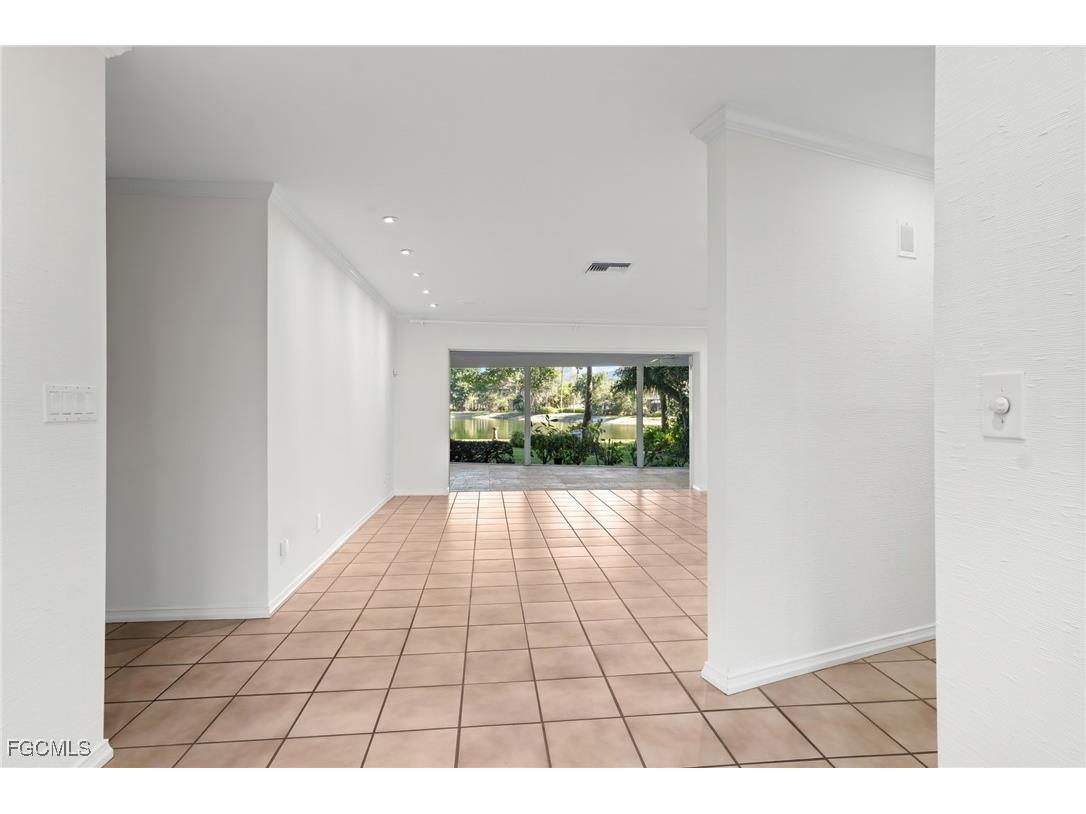 640 Jacana Circle Naples FL 34105 2025025621 image6
