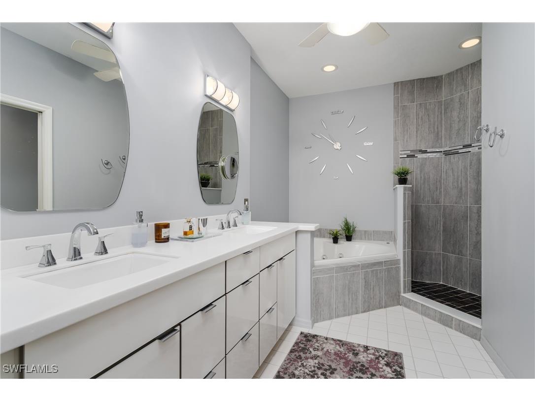 640 Lalique Circle #405 Naples FL 34119 226000313 image20