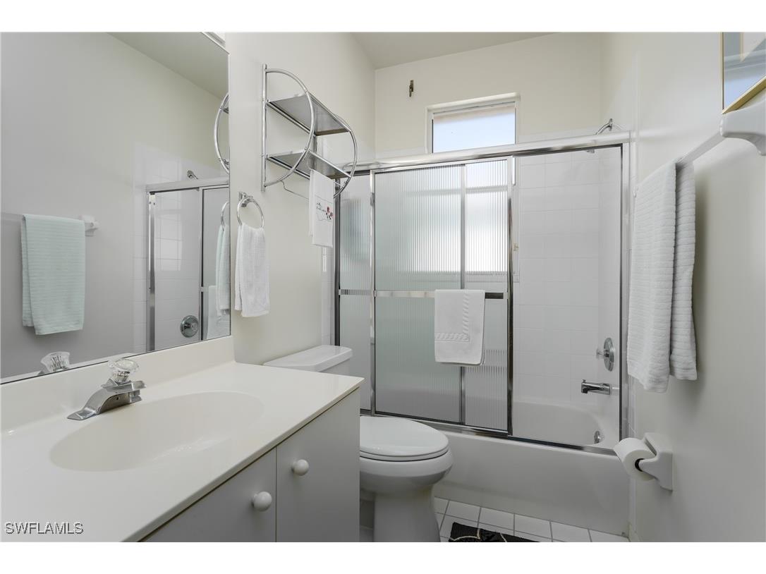 640 Lalique Circle #405 Naples FL 34119 226000313 image25