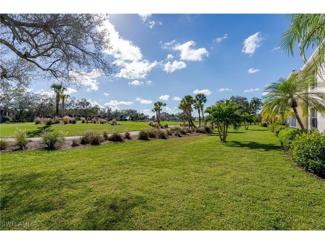 640 Lalique Circle #405 Naples FL 34119 226000313 image37