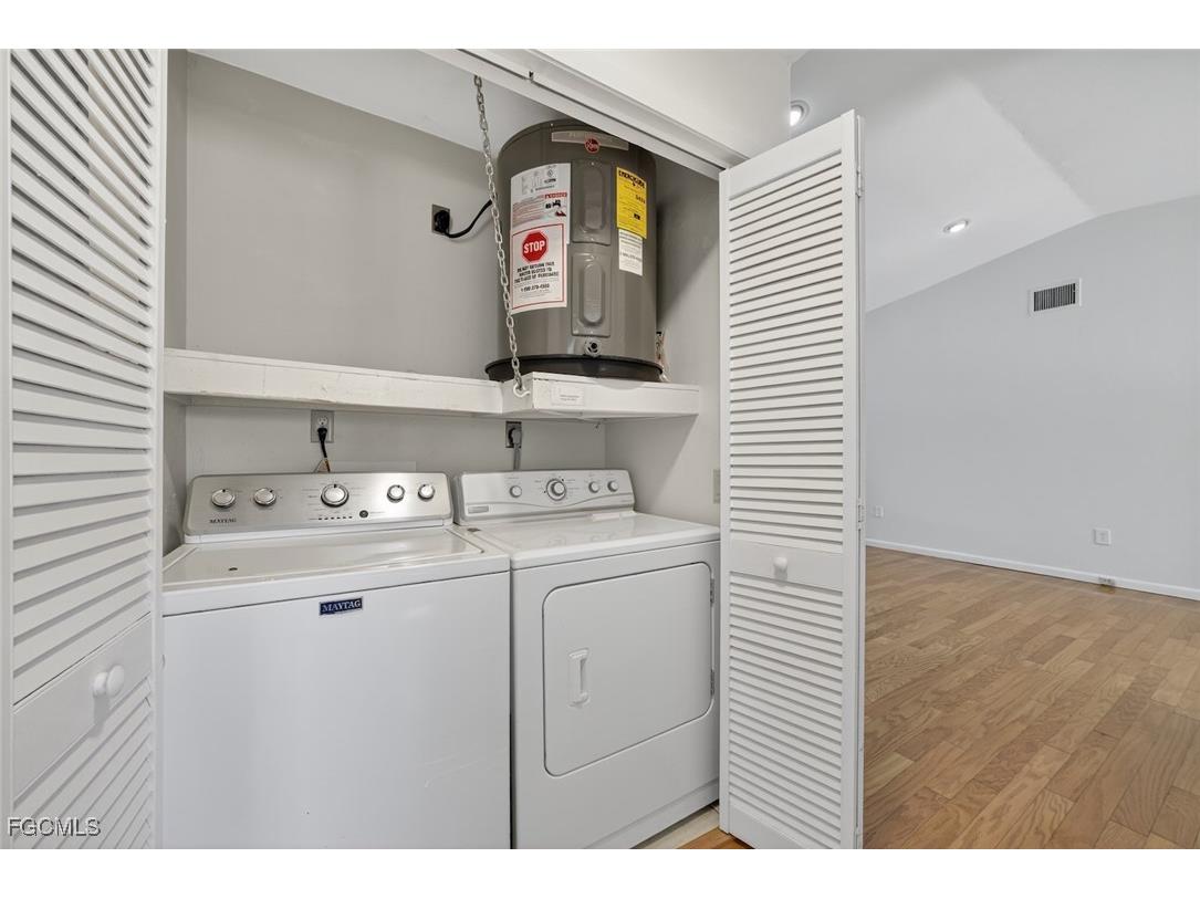 640 Oliva Street Sanibel FL 33957 2025001247 image16