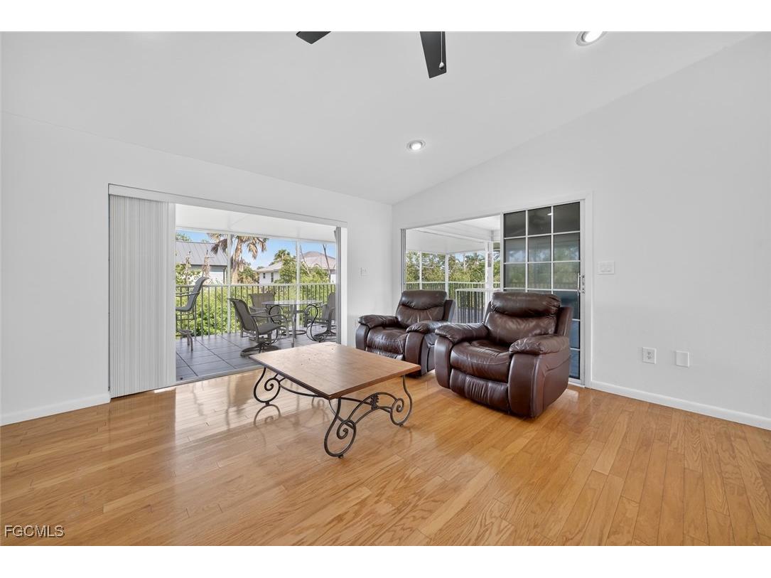 640 Oliva Street Sanibel FL 33957 2025001247 image5