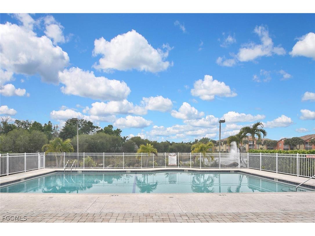 6400 Aragon Way #108 Fort Myers FL 33966 2026002440 image28