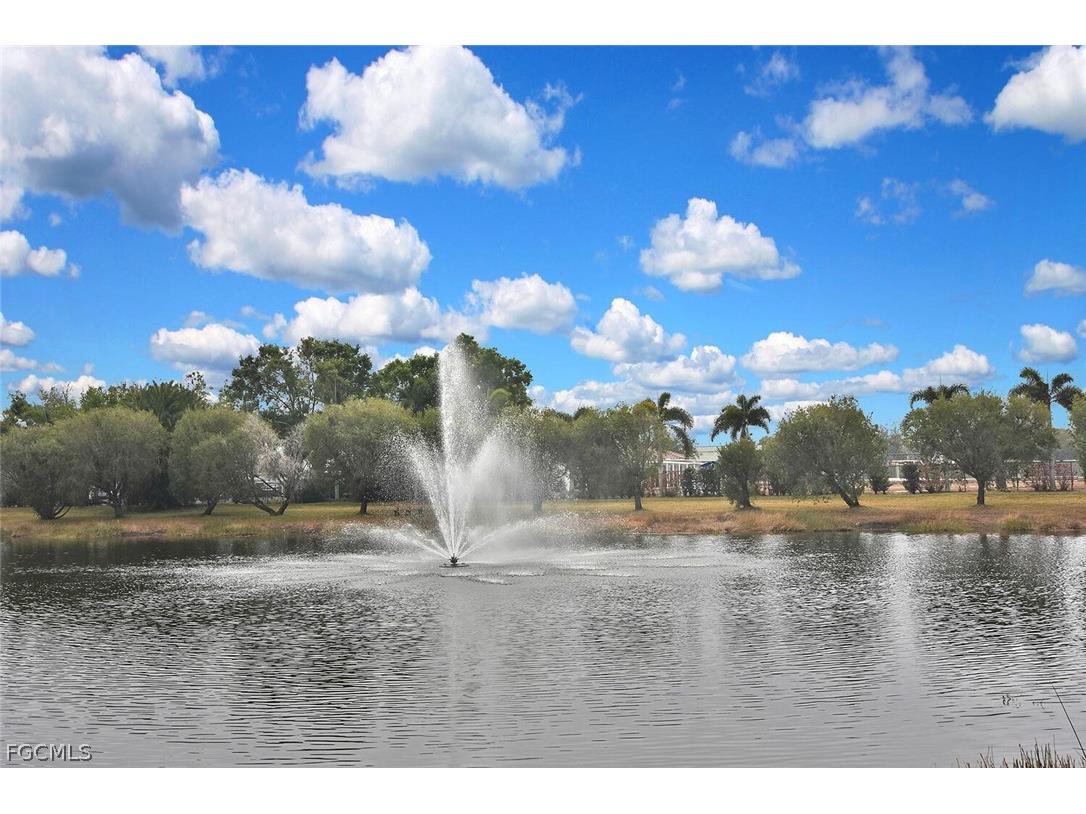6400 Aragon Way #108 Fort Myers FL 33966 2026002440 image33