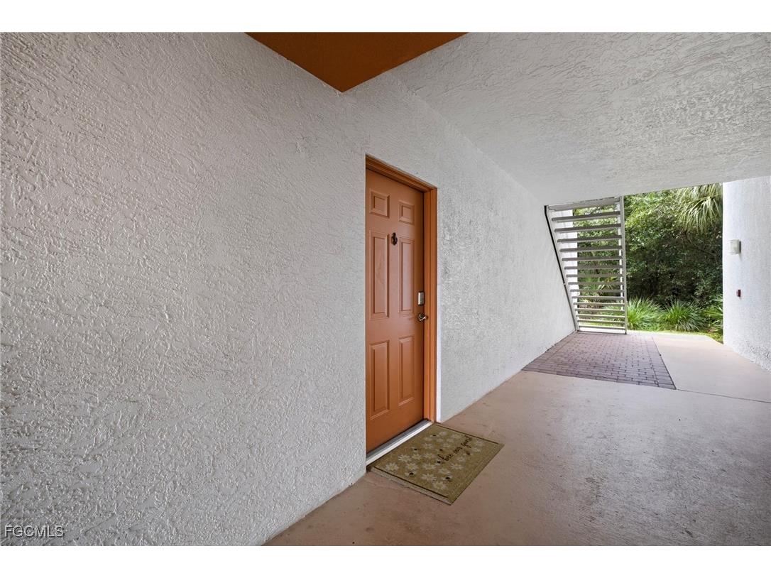 6401 Aragon Way #103 Fort Myers FL 33966 2025013527 image29