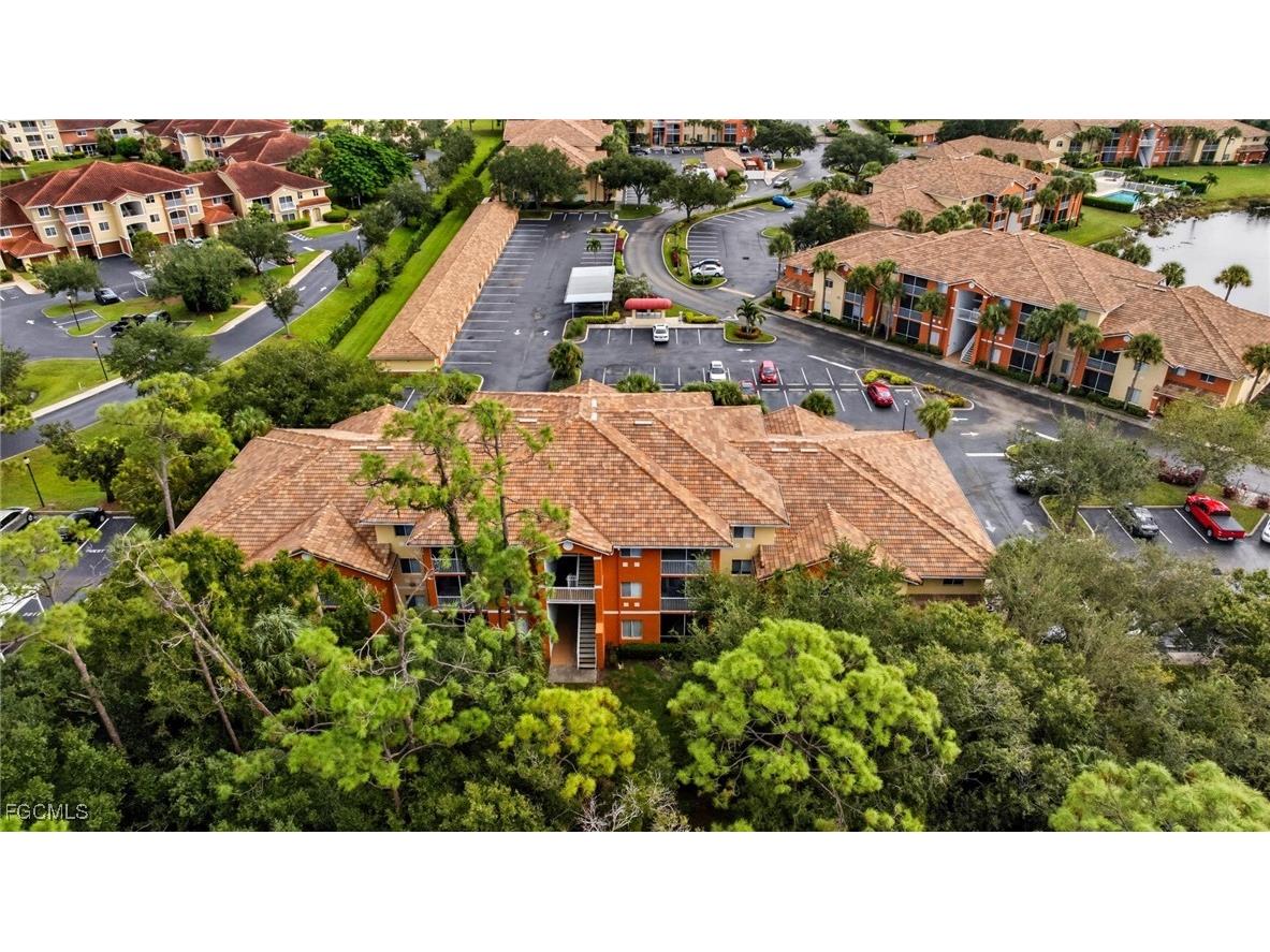6401 Aragon Way #103 Fort Myers FL 33966 2025013527 image34