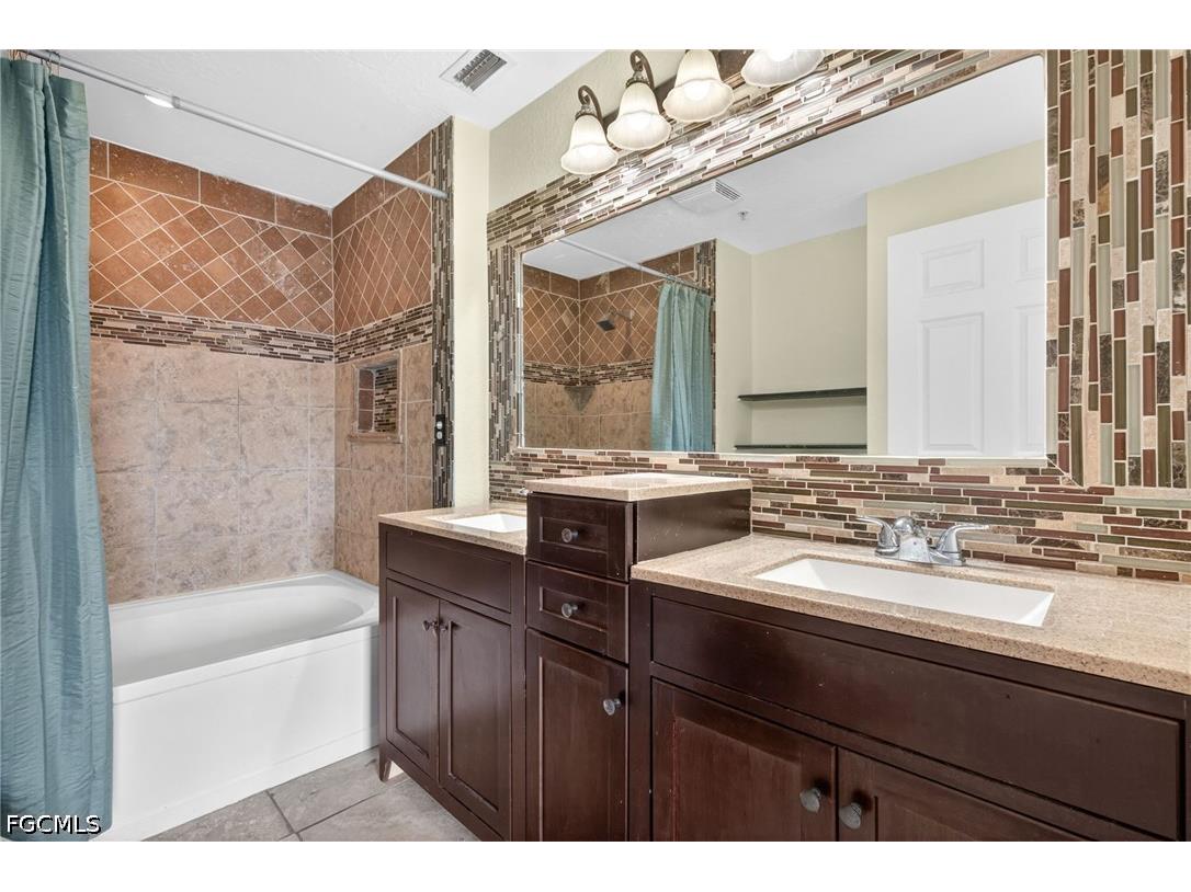 6401 Aragon Way #106 Fort Myers FL 33966 2026021297 image17