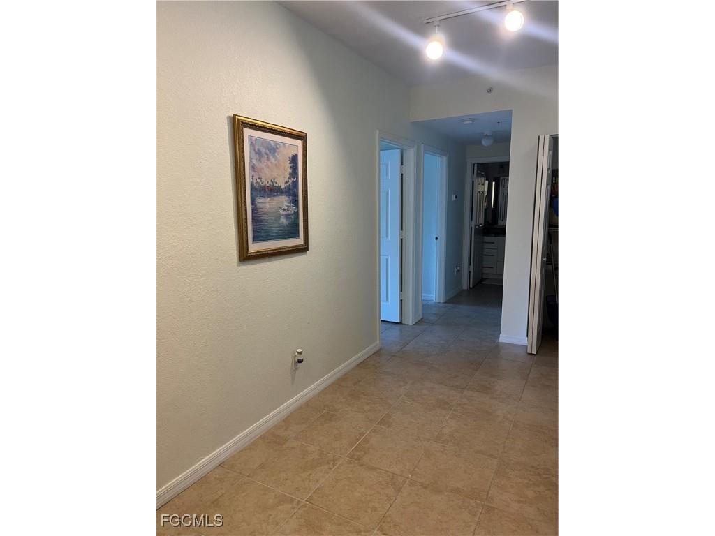 6401 Aragon Way #107 Fort Myers FL 33966 2025019473 image10