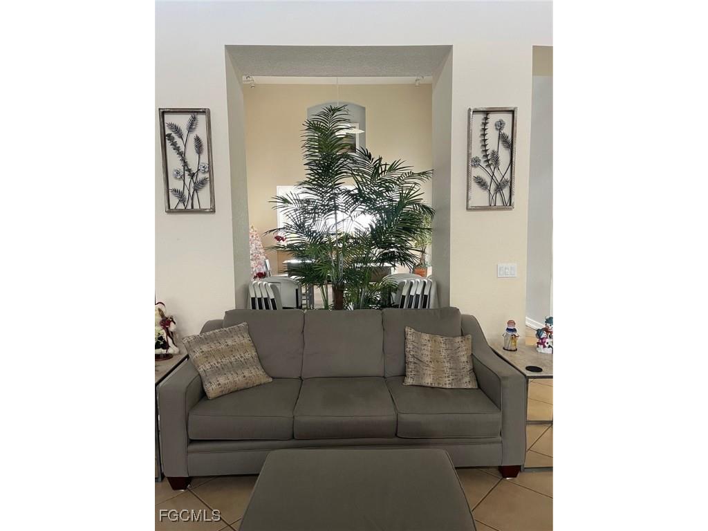 6401 Aragon Way #107 Fort Myers FL 33966 2025019473 image24