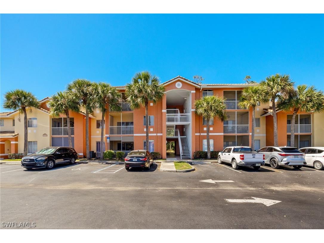 6401 Aragon Way #204 Fort Myers FL 33966 226009574 image1