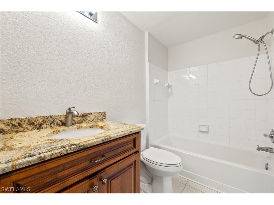 6401 Aragon Way #204 Fort Myers FL 33966 226009574 image20