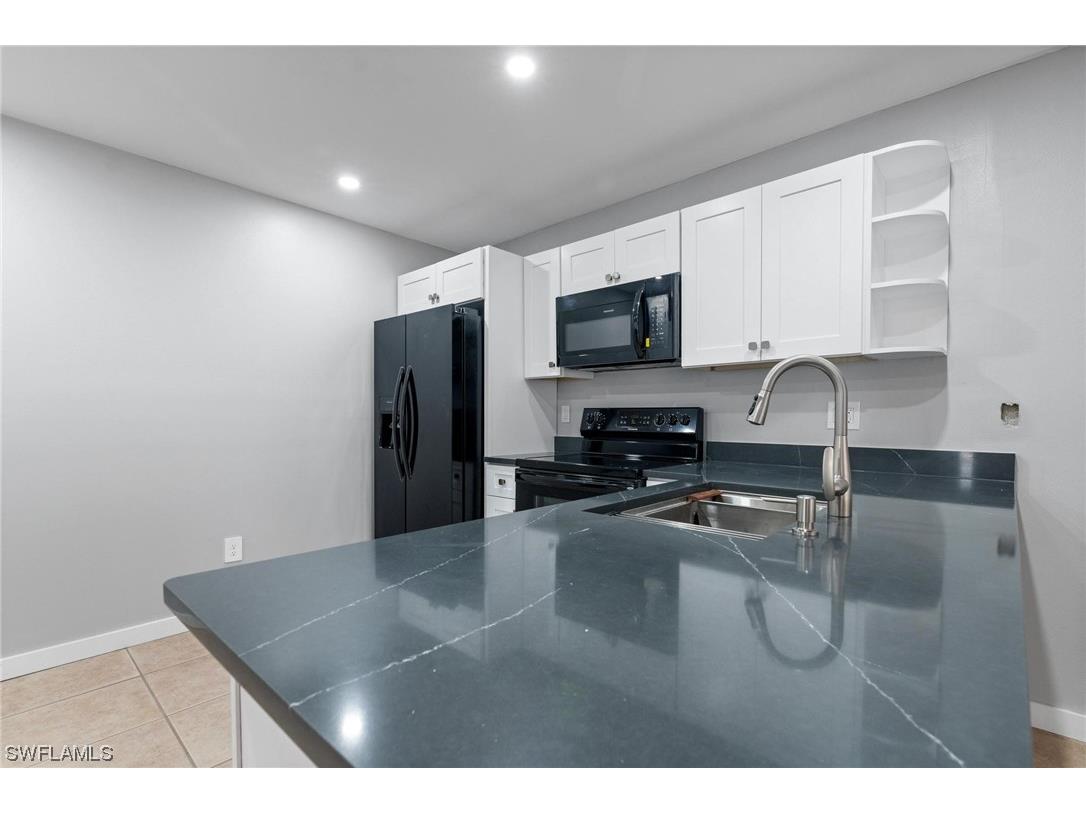 6402 Royal Woods Drive Fort Myers FL 33908 223081333 image1