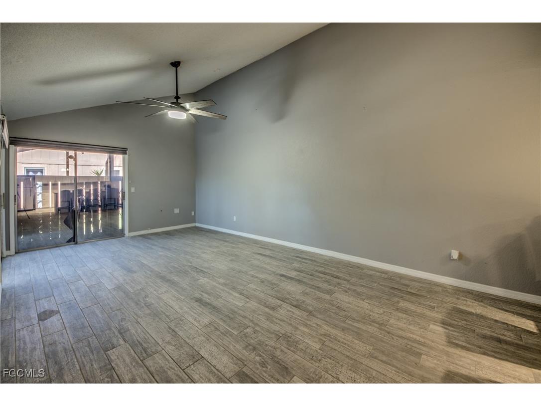 6406 Royal Woods Drive Fort Myers FL 33908 2026006322 image11