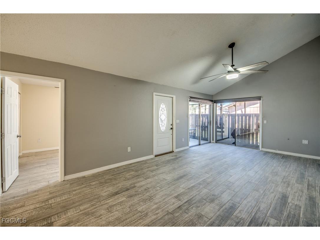 6406 Royal Woods Drive Fort Myers FL 33908 2026006322 image14