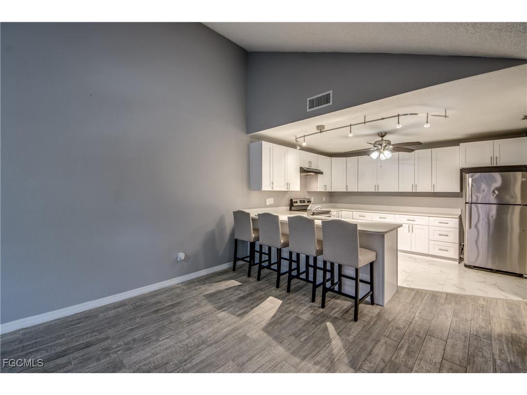 6406 Royal Woods Drive Fort Myers FL 33908 2026006322 image15