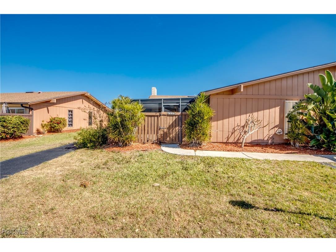 6406 Royal Woods Drive Fort Myers FL 33908 2026006322 image2