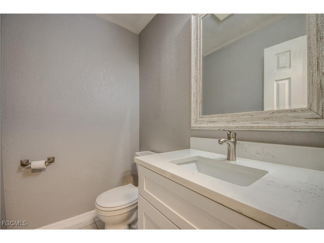 6406 Royal Woods Drive Fort Myers FL 33908 2026006322 image27