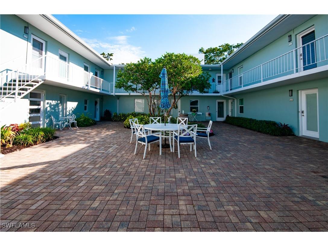 641 12th Avenue S #641 Naples FL 34102 225082649 image15