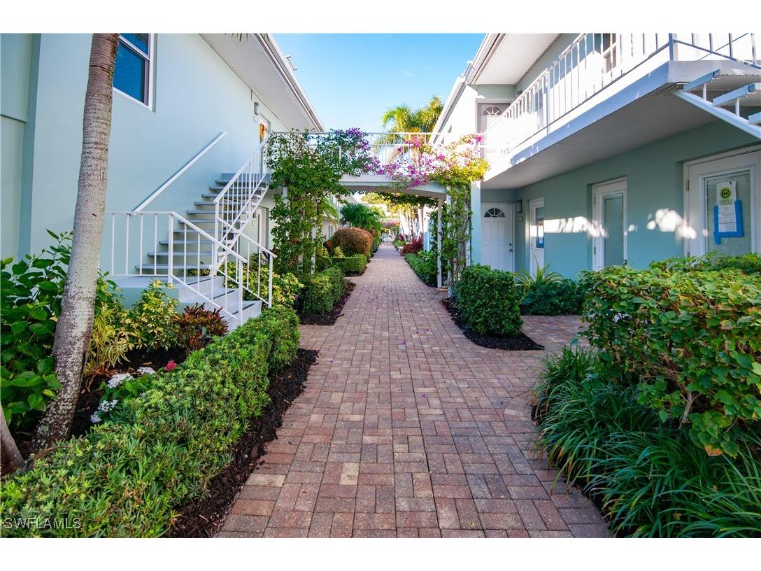 641 12th Avenue S #641 Naples FL 34102 225082649 image16